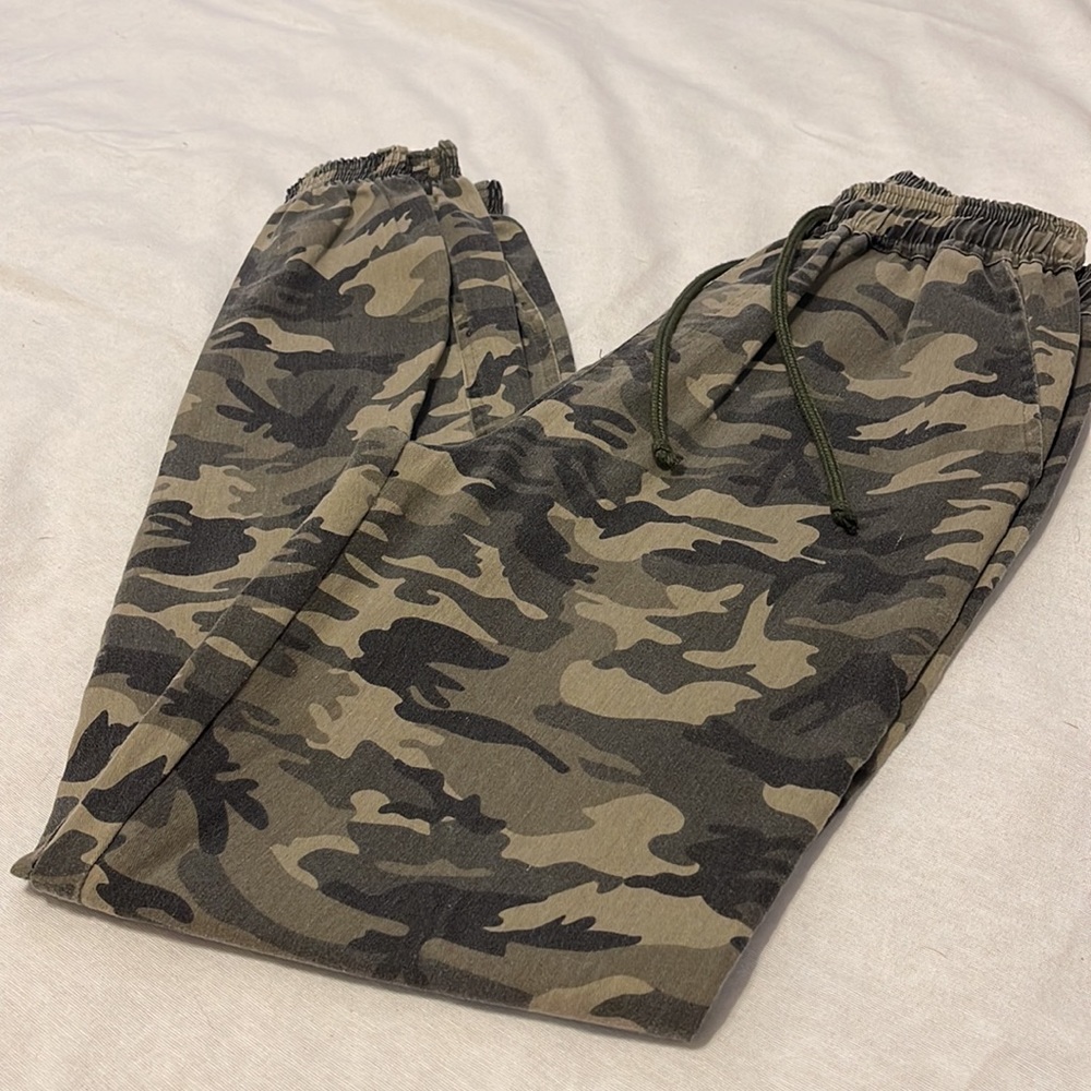 Princess Polly Camo Joggers Size US 4 (Small)